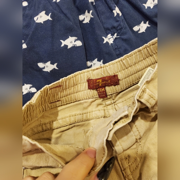 Boys' Assorted Shorts and Pants Set - Picture 5 of 6